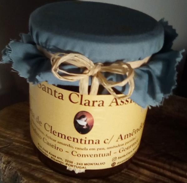 Geleia de Clementinas com Amêndoas Torradas e Canela