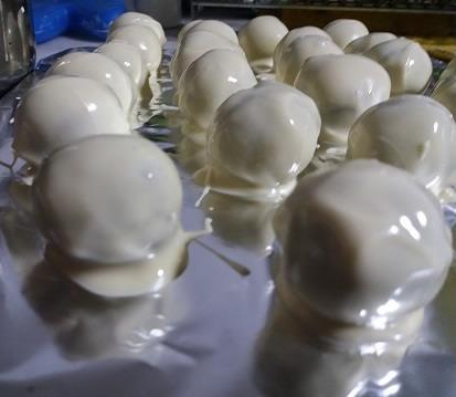 Bombons de Bolota com Chocolate Branco, sem Glúten